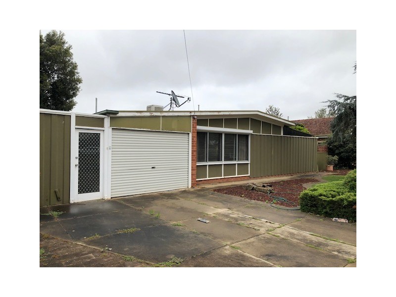 20 Berberis Street, Elizabeth Vale SA 5112