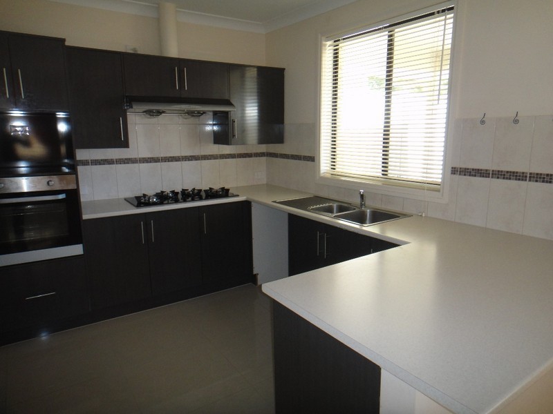 7 Macquarie Avenue, Hillcrest SA 5086