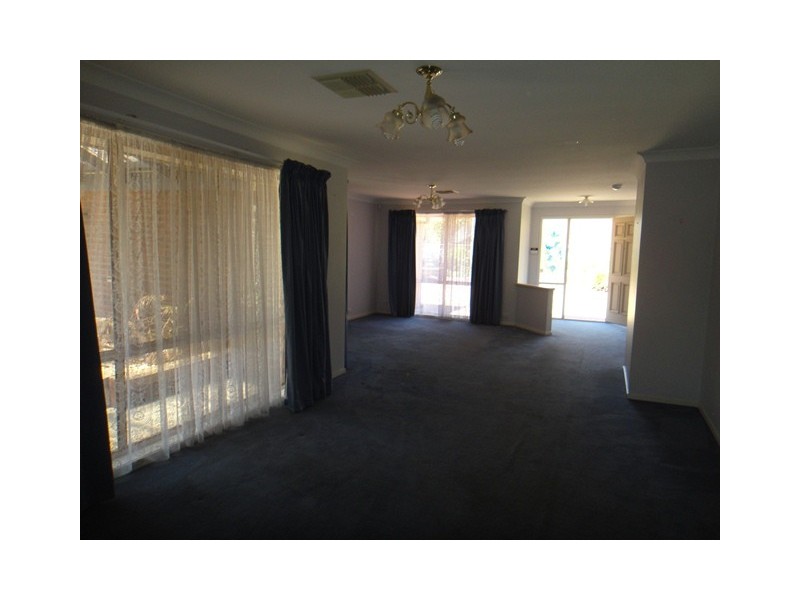 6 Silkie Court, Parafield Gardens SA 5107