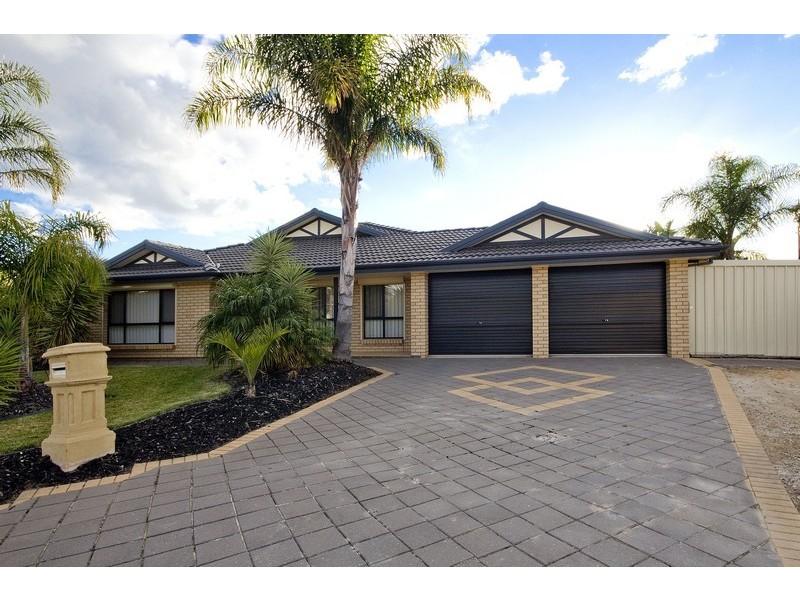 98 President Avenue, Andrews Farm SA 5114