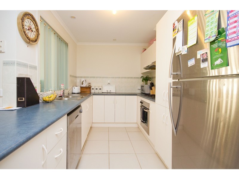 8 Meadow Lane, Para Hills West SA 5096