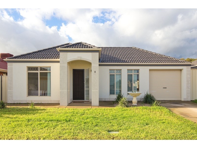 8 Meadow Lane, Para Hills West SA 5096