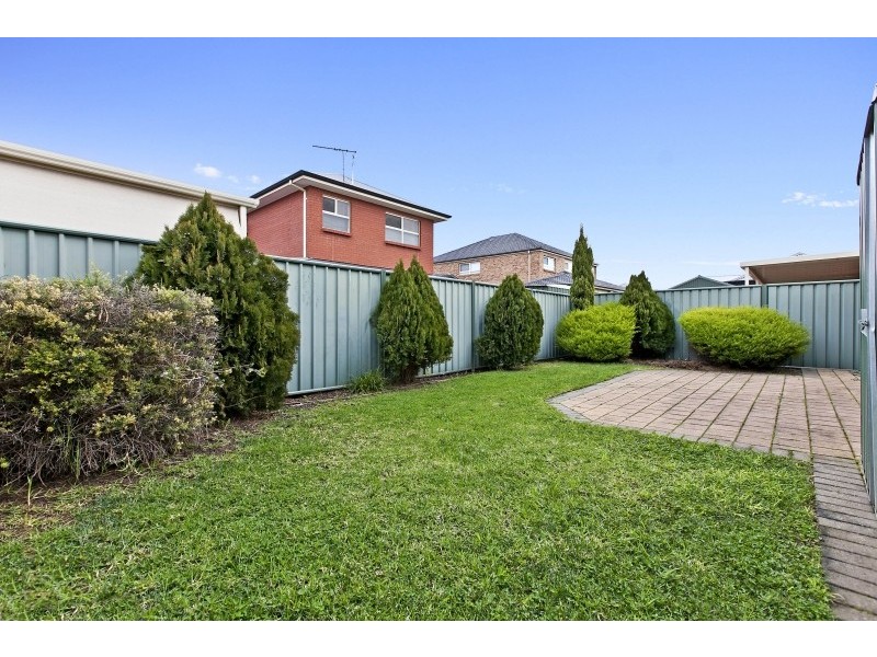 18 Lord Howe Crescent, Mawson Lakes SA 5095