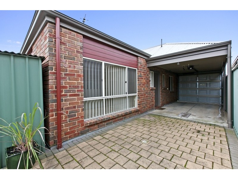 18 Lord Howe Crescent, Mawson Lakes SA 5095