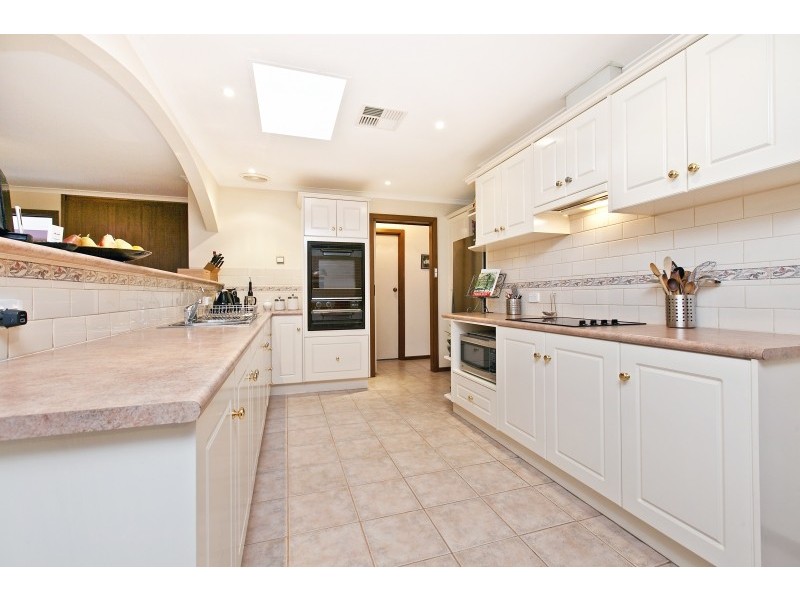 6 Gladman Close, Hillbank SA 5112