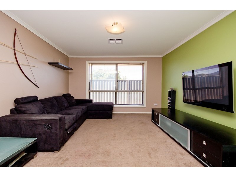 1 Wood Street, Andrews Farm SA 5114