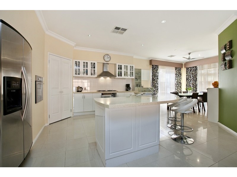 2 Ibis Street, Mawson Lakes SA 5095