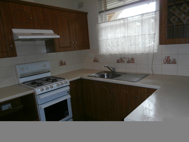 41 Salisbury Avenue, Valley View SA 5093
