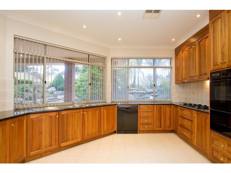 27 Oradala Court, Greenwith SA 5125