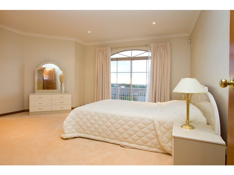 27 Oradala Court, Greenwith SA 5125