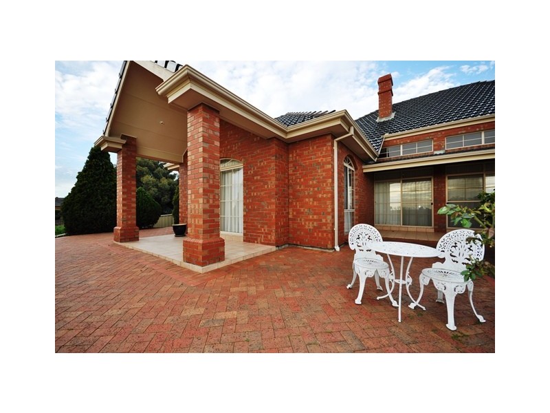 27 Oradala Court, Greenwith SA 5125