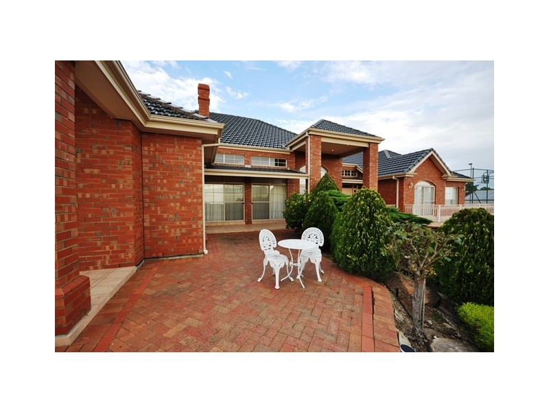 27 Oradala Court, Greenwith SA 5125