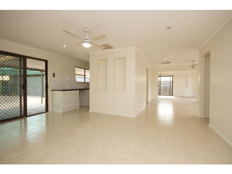 66 Camelot Drive, Paralowie SA 5108