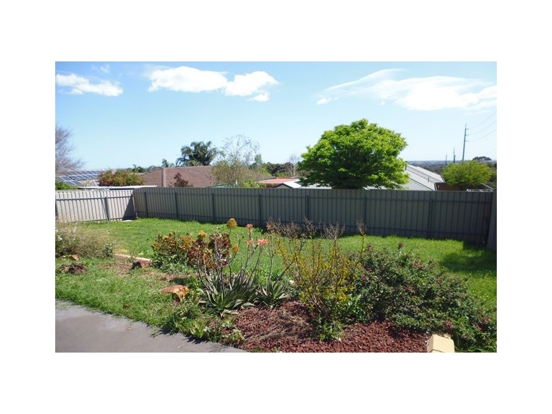 2 Crestview Place, Hillbank SA 5112