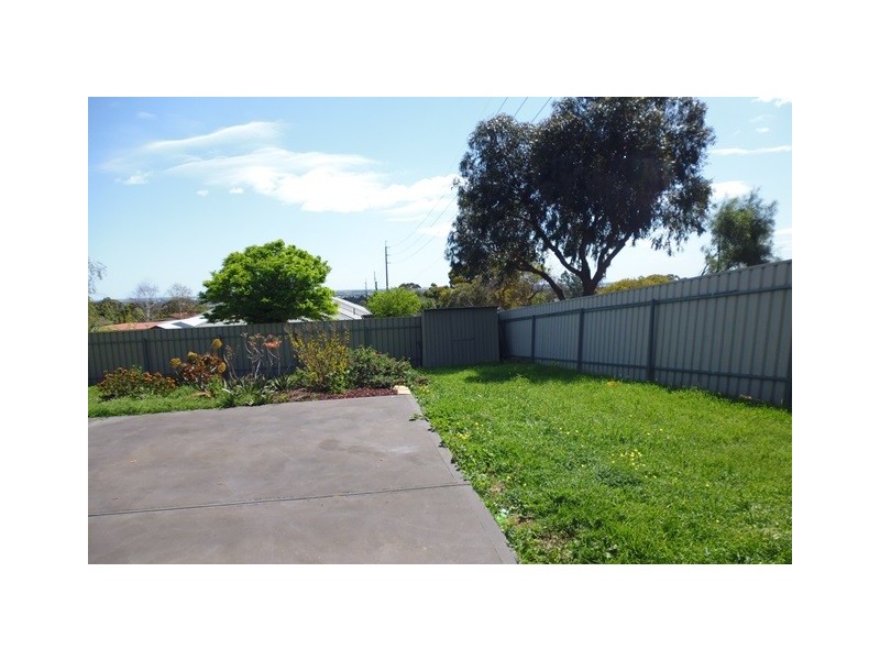 2 Crestview Place, Hillbank SA 5112