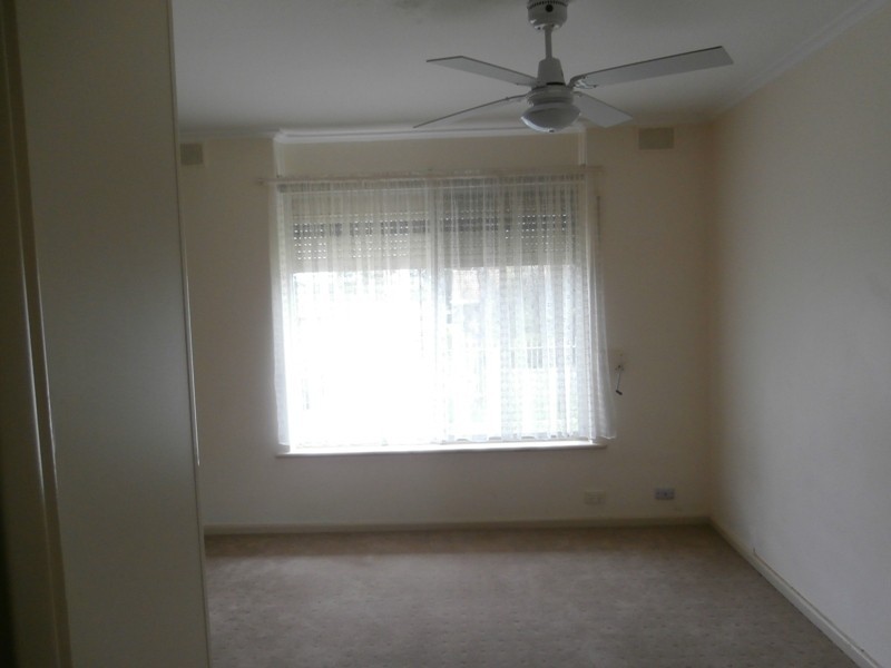 16 Lynton Street, Salisbury East SA 5109