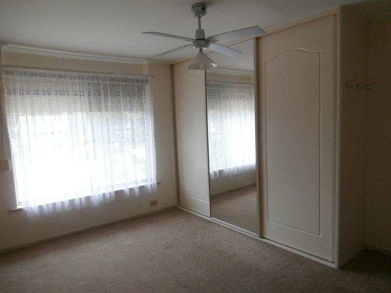 16 Lynton Street, Salisbury East SA 5109