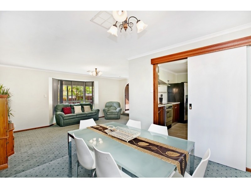 8 Dimasi Court, Hillbank SA 5112