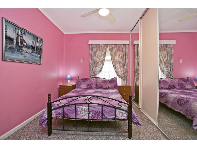 32 Carol Drive, Para Hills SA 5096