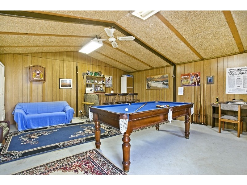 32 Carol Drive, Para Hills SA 5096