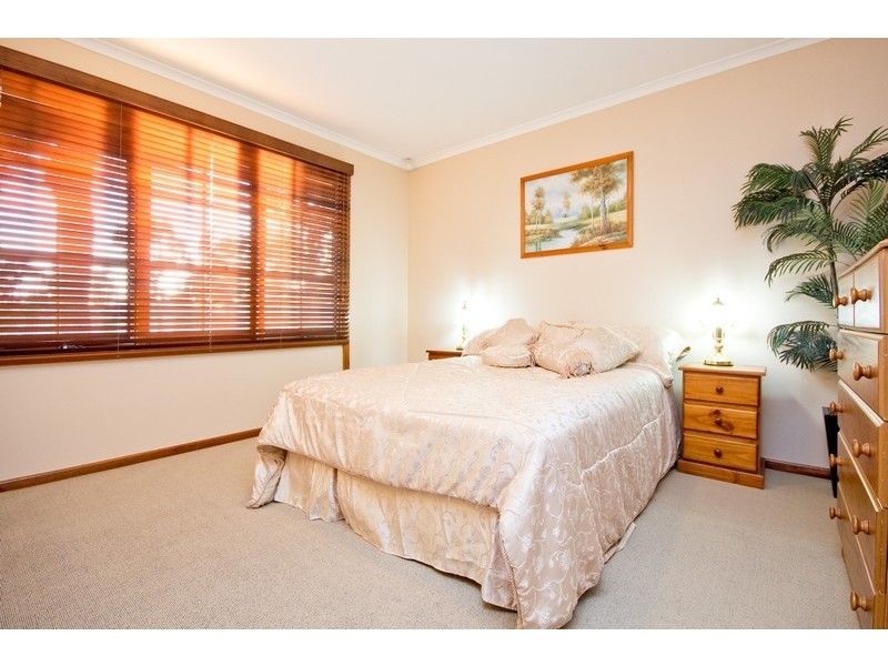 4 Bridle Court, Salisbury Plain SA 5109