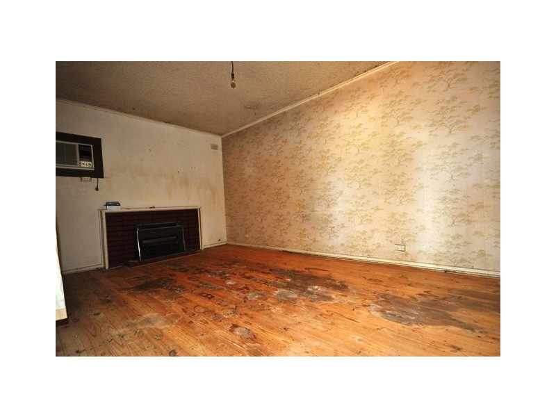 33 Hayles Road, Elizabeth Park SA 5113