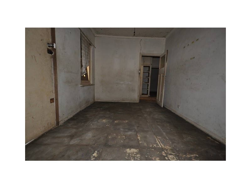 33 Hayles Road, Elizabeth Park SA 5113