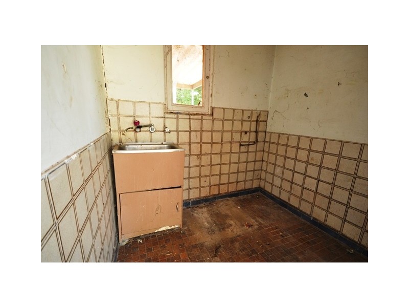 33 Hayles Road, Elizabeth Park SA 5113