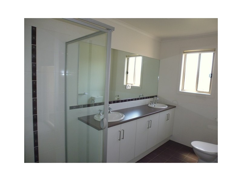 29 Franklin Avenue, Mawson Lakes SA 5095