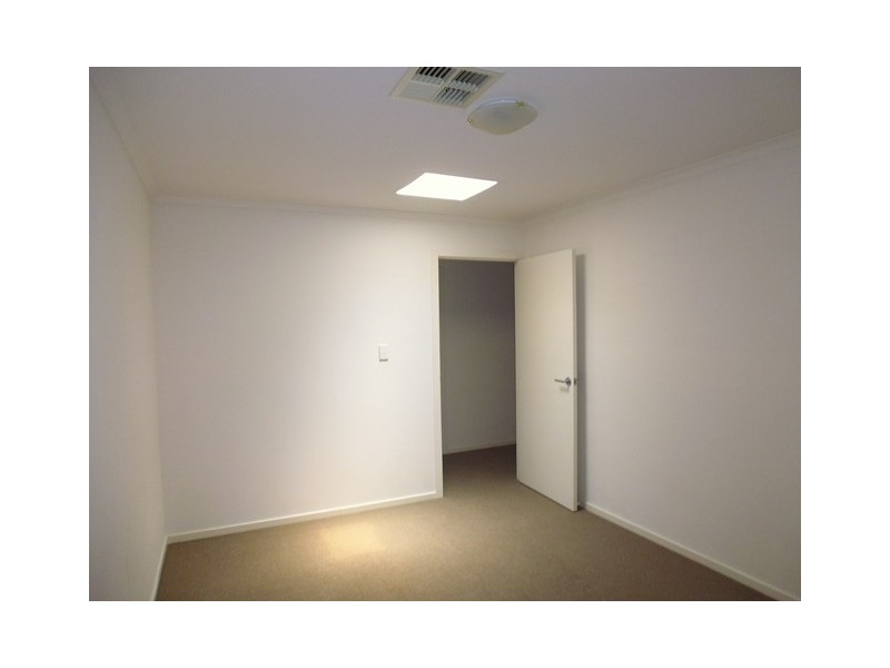 29 Franklin Avenue, Mawson Lakes SA 5095