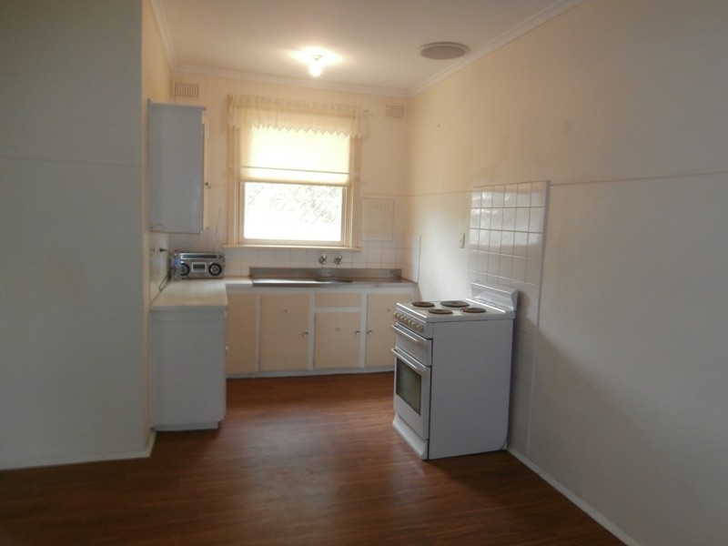11 Hogarth Road, Elizabeth South SA 5112