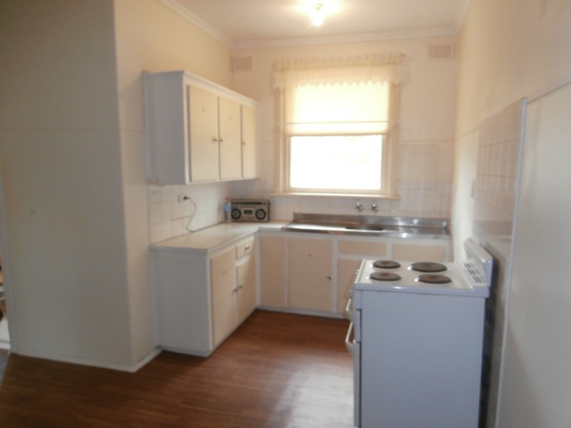 11 Hogarth Road, Elizabeth South SA 5112