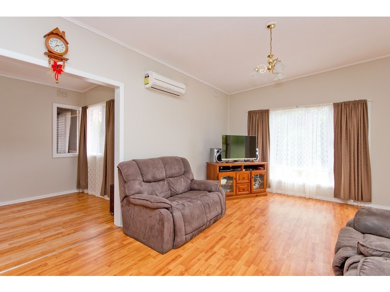 54 York Terrace, Salisbury Downs SA 5108