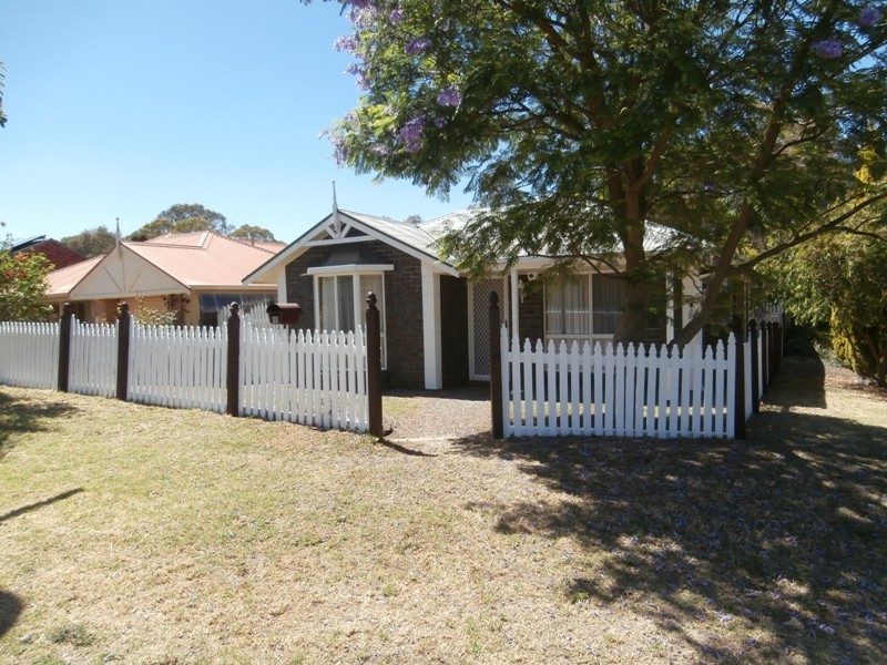 9 De Pledge Court, Wynn Vale SA 5127