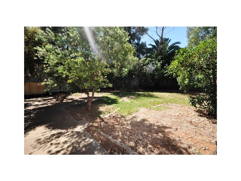 12 Yorktown Road, Elizabeth East SA 5112