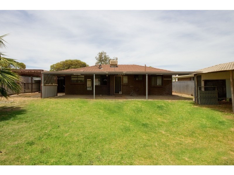 31 Potts Crescent, Burton SA 5110