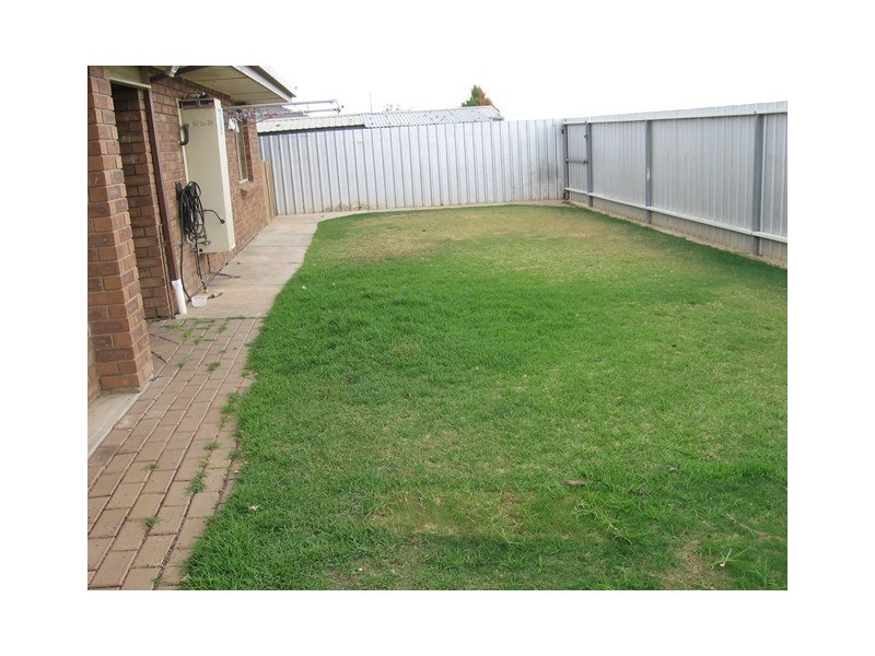 7 Potts Crescent, Burton SA 5110