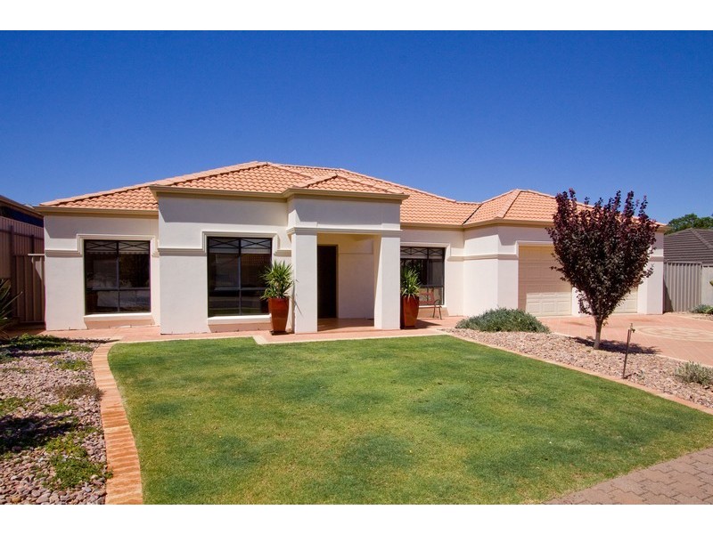 32 Pacific Circuit, Salisbury Heights SA 5109