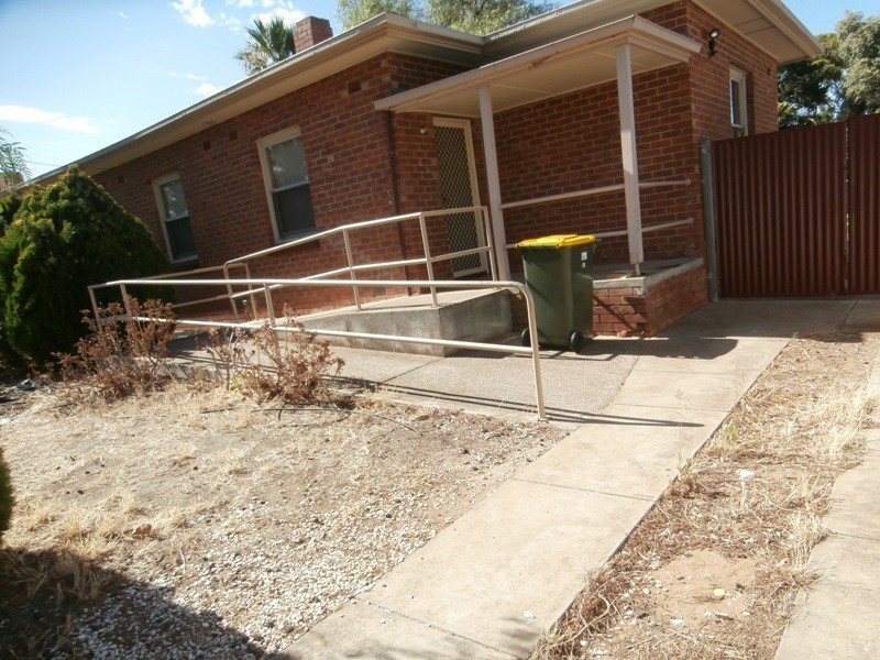 22 Midlow Road, Elizabeth Downs SA 5113