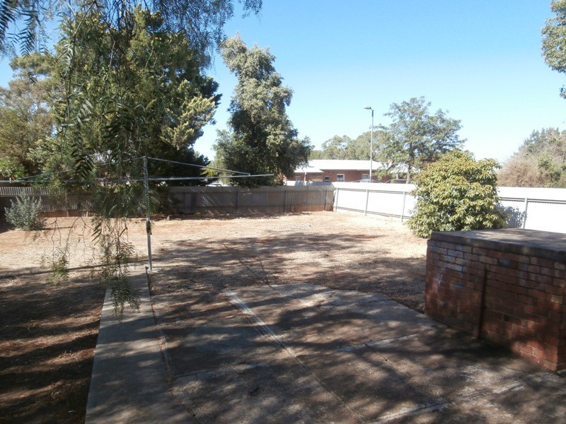 22 Midlow Road, Elizabeth Downs SA 5113