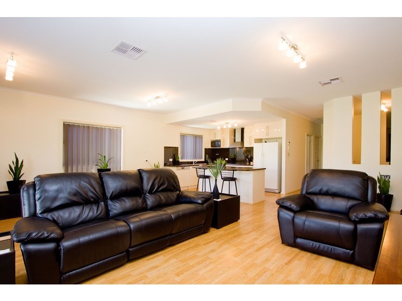 18 Berno Court, Parafield Gardens SA 5107