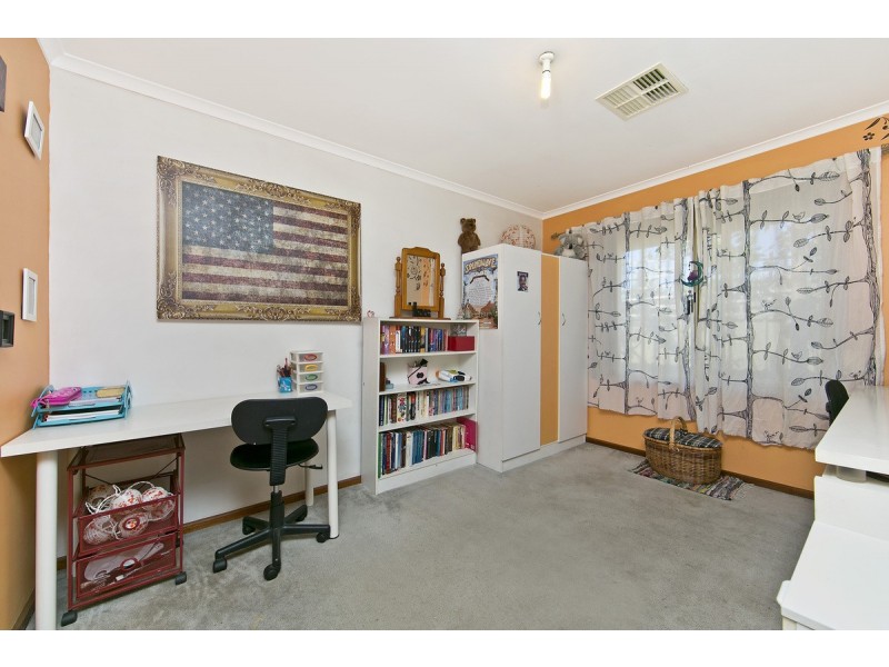 7 Larkins Road, Salisbury Downs SA 5108