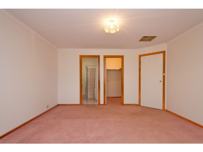 12 Carriage Way, Gulfview Heights SA 5096