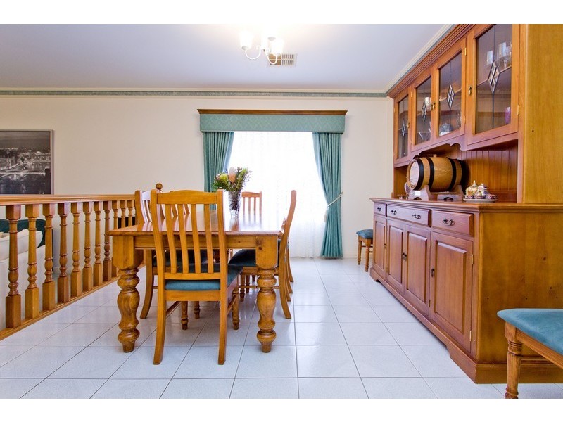 11 Meadow Lane, Gulfview Heights SA 5096