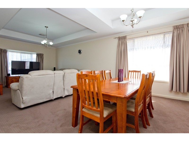 141 President Ave, Andrews Farm SA 5114