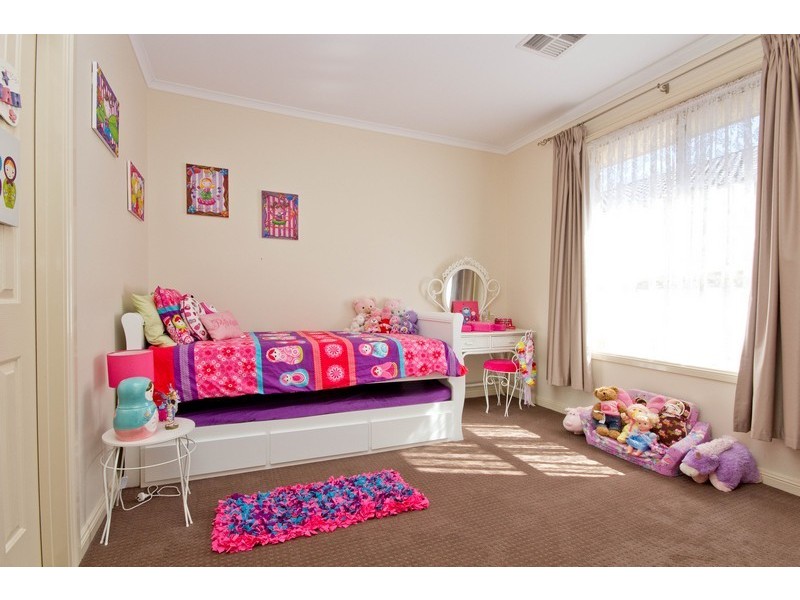 141 President Ave, Andrews Farm SA 5114