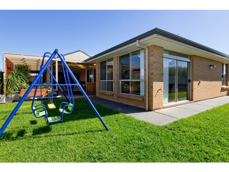 141 President Ave, Andrews Farm SA 5114