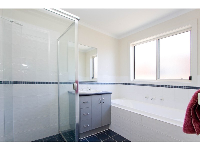 4 Napoleon Court, Paralowie SA 5108