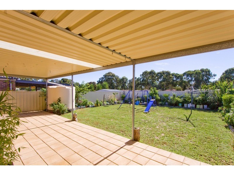 4 Napoleon Court, Paralowie SA 5108