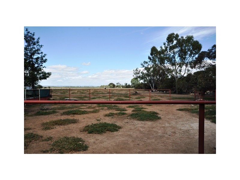 198 Dawkins Road, Lewiston SA 5501